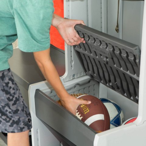 LIFETIME STORAGE LOCKER 60226 LIFETIME STORAGE LOCKER 60226